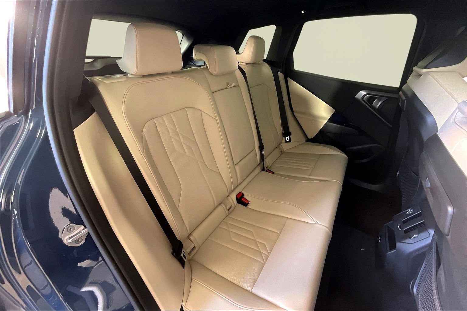 2026 BMW X3 30 - Photo 12