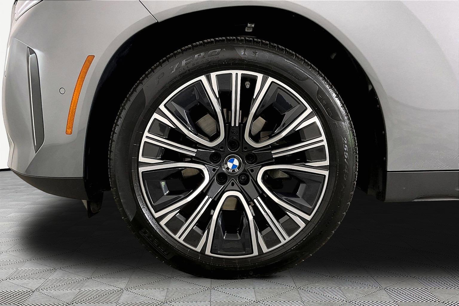 2026 BMW X3 30 - Photo 12
