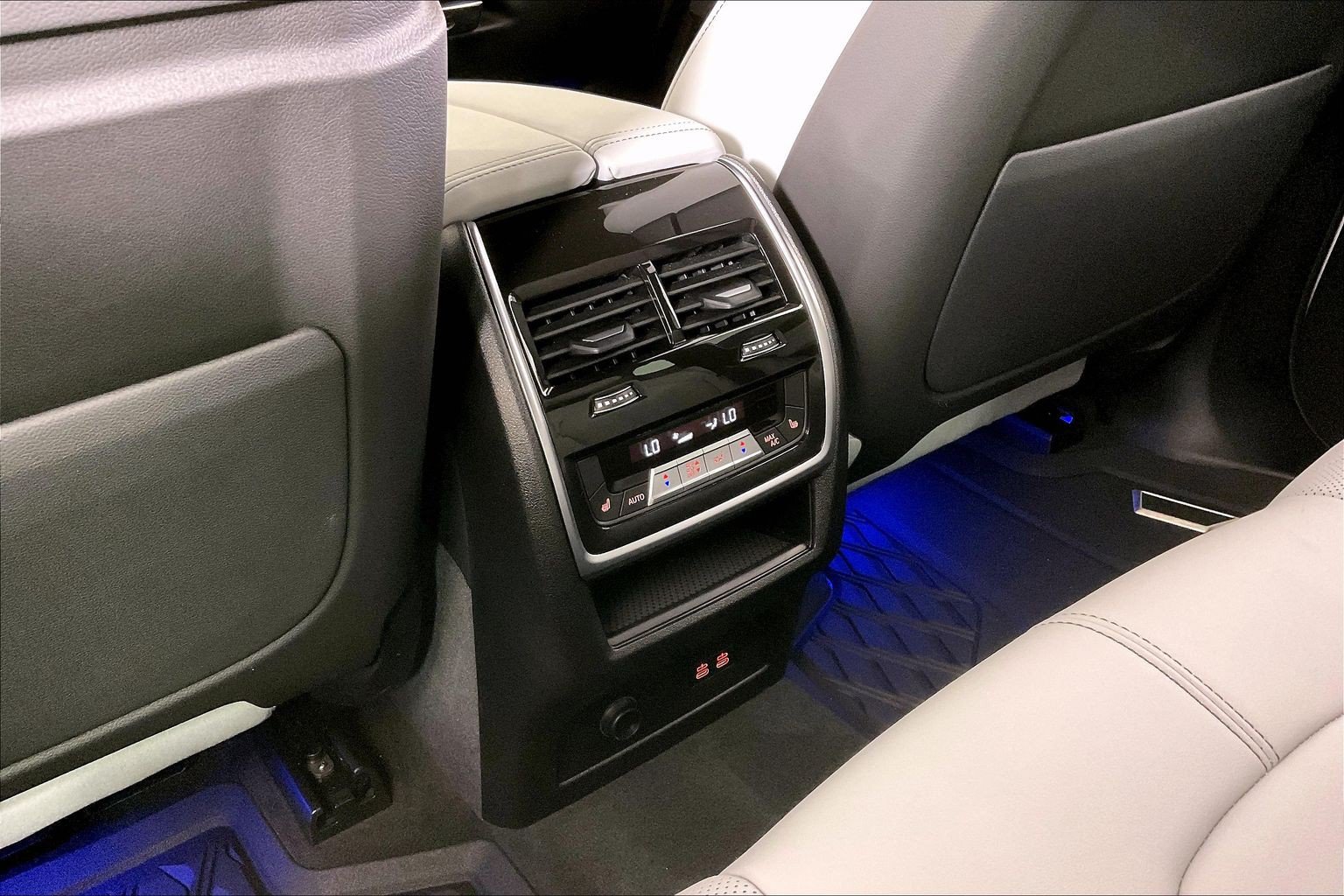 2026 BMW X5 40i - Photo 34