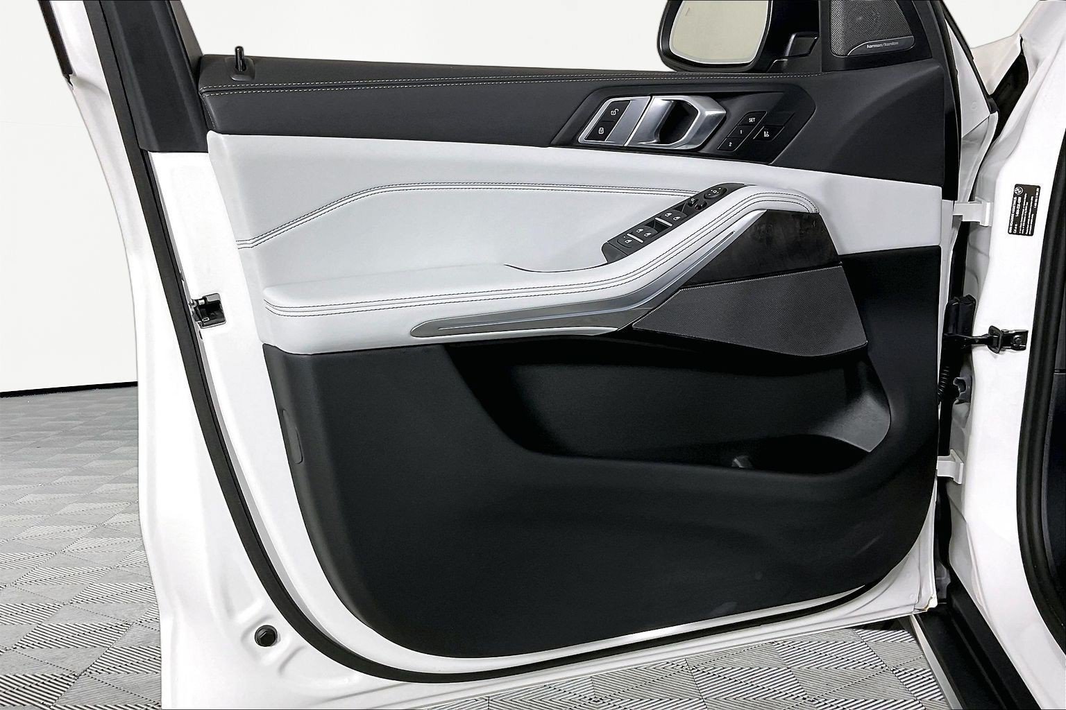 2026 BMW X5 40i - Photo 21