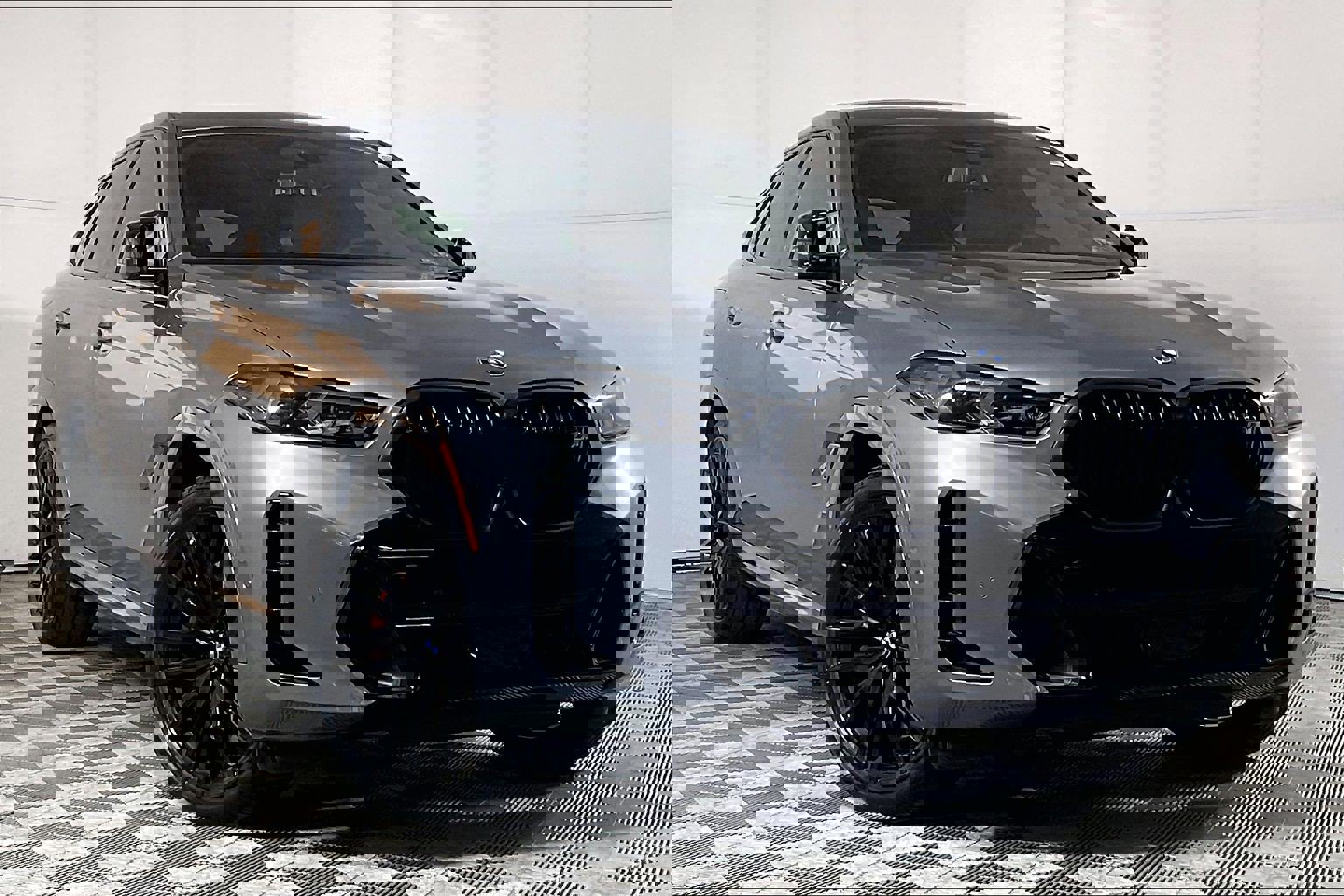 2024 BMW X6 M60i's photo