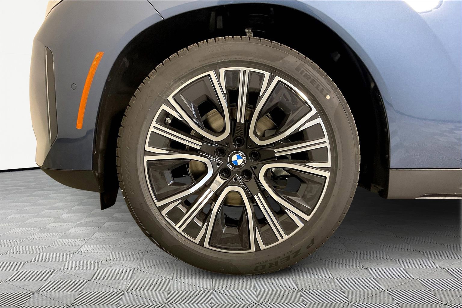 2026 BMW X3 30 - Photo 15