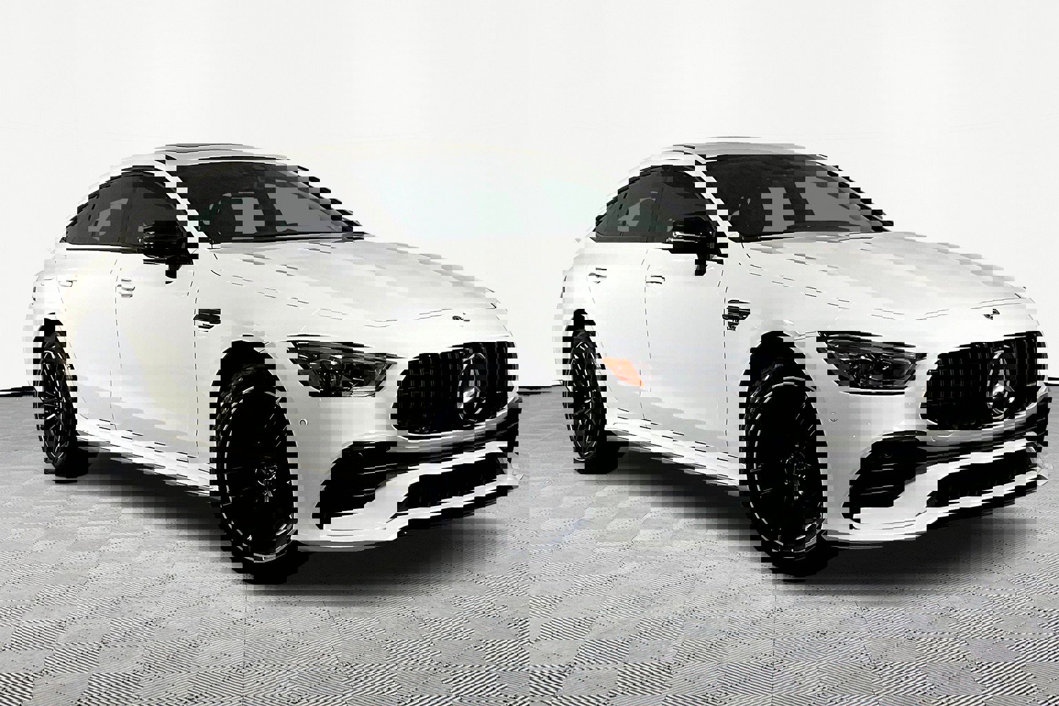2022 Mercedes Benz AMG GT photo 3