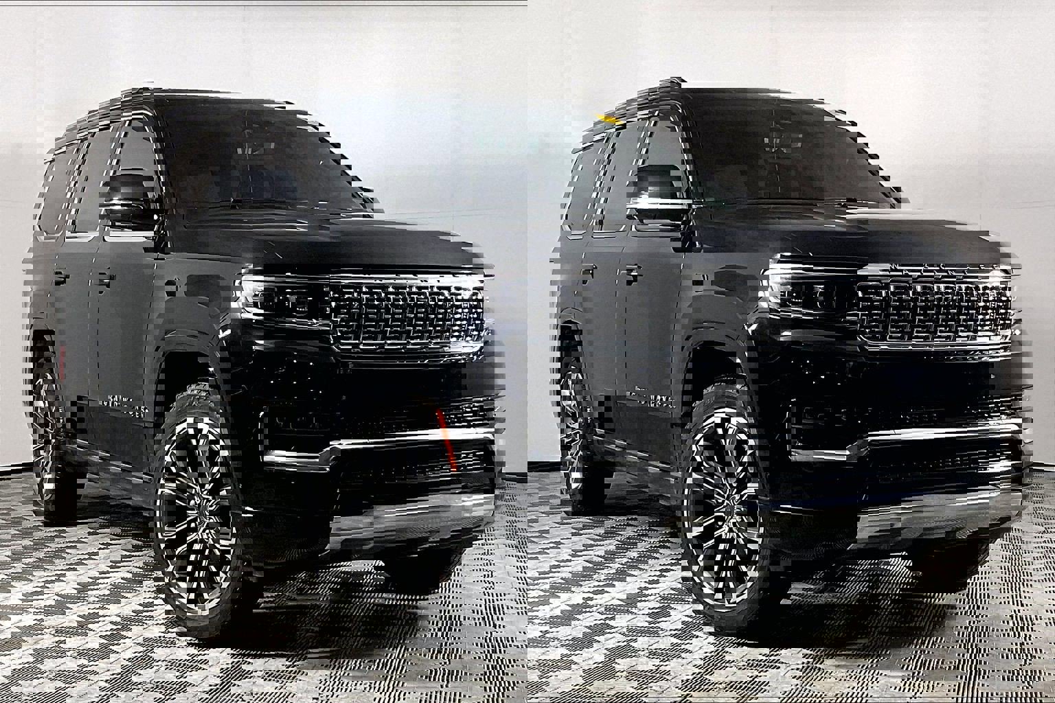 2024 Jeep Grand Wagoneer Series III's photo