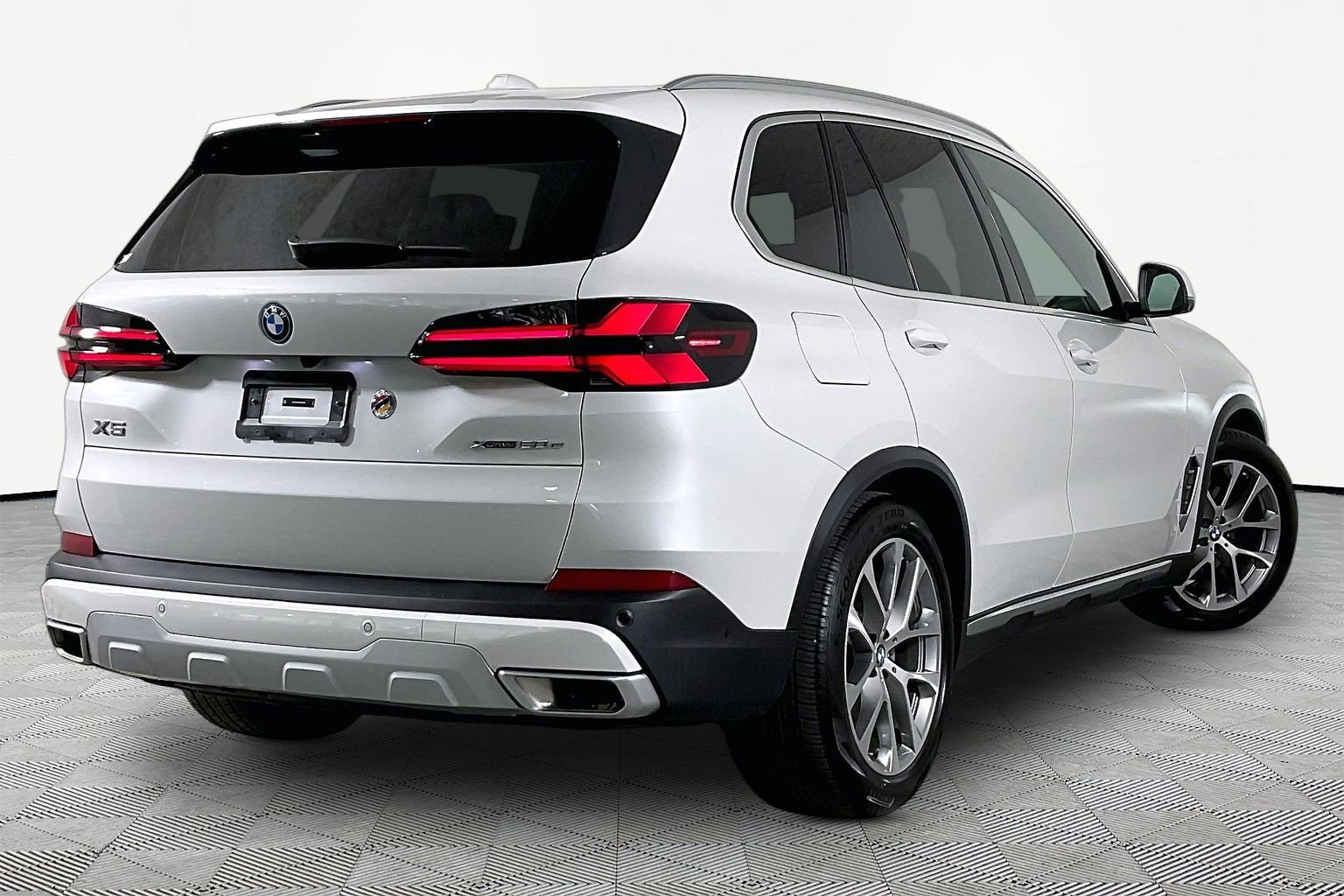 2026 BMW X5 50e - Photo 8