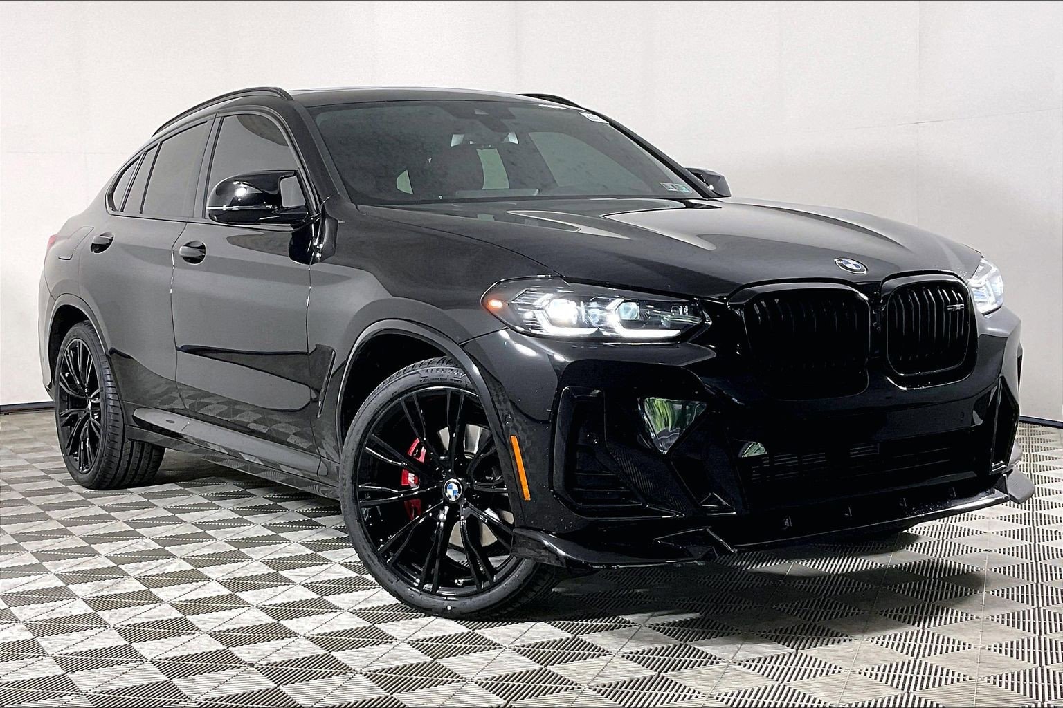 2023 BMW X4 M40i's photo