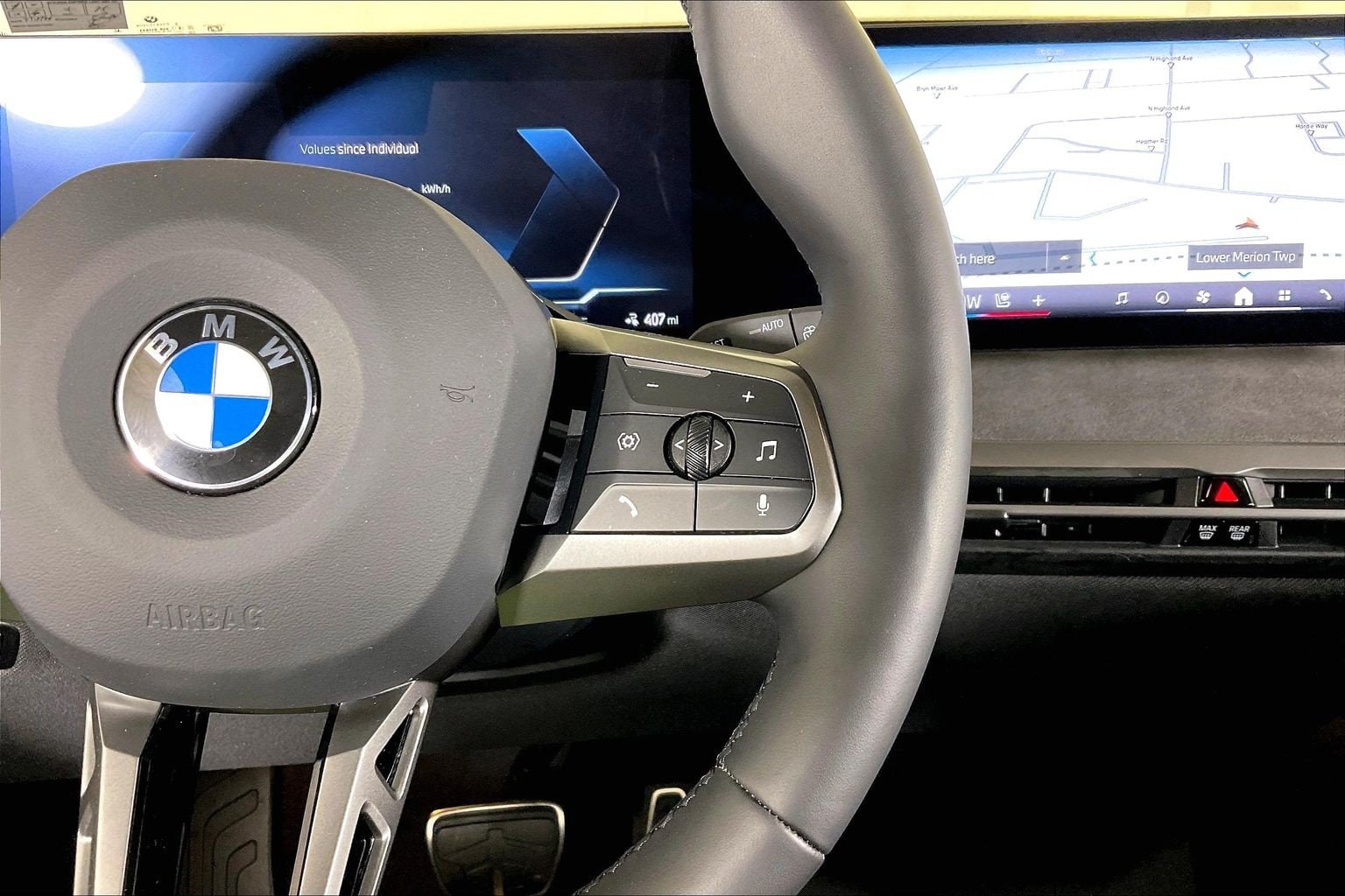 2026 BMW iX 60 - Photo 17