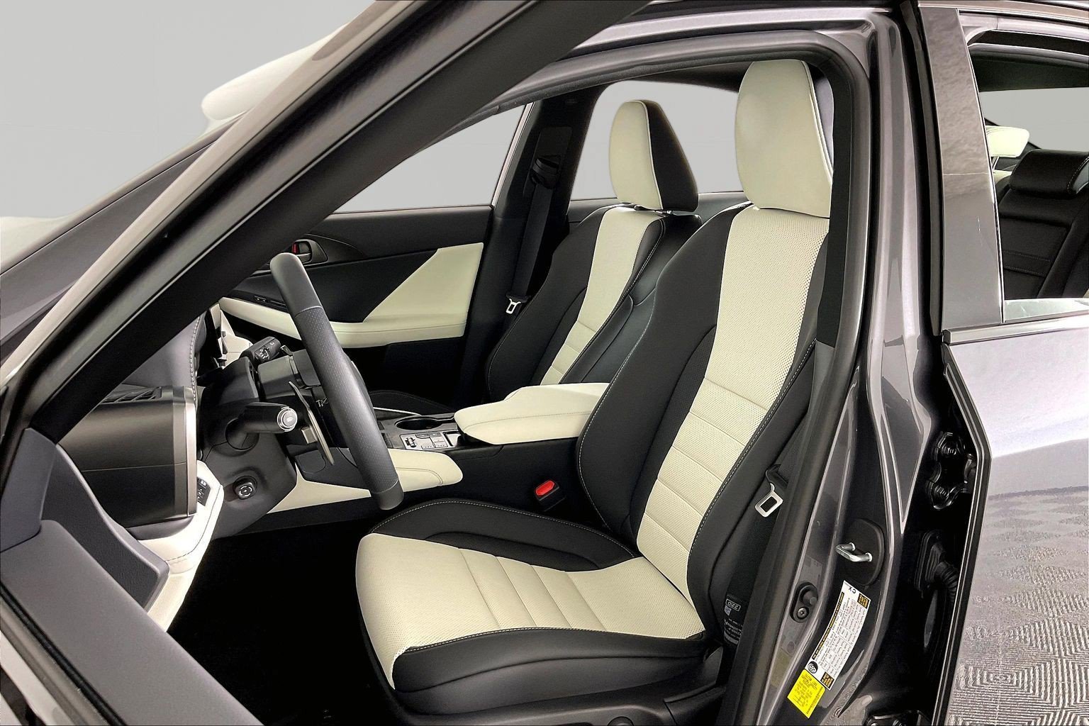 2026 Lexus IS 350 F SPORT - Photo 23