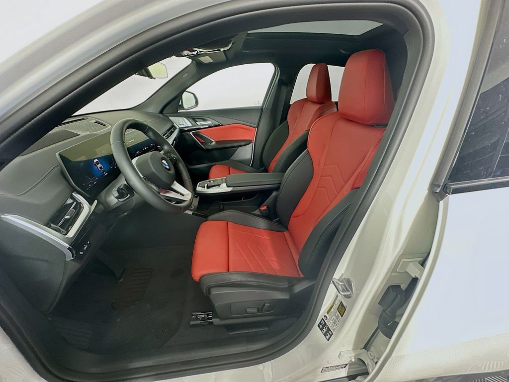 2025 BMW X2 28i - Photo 26