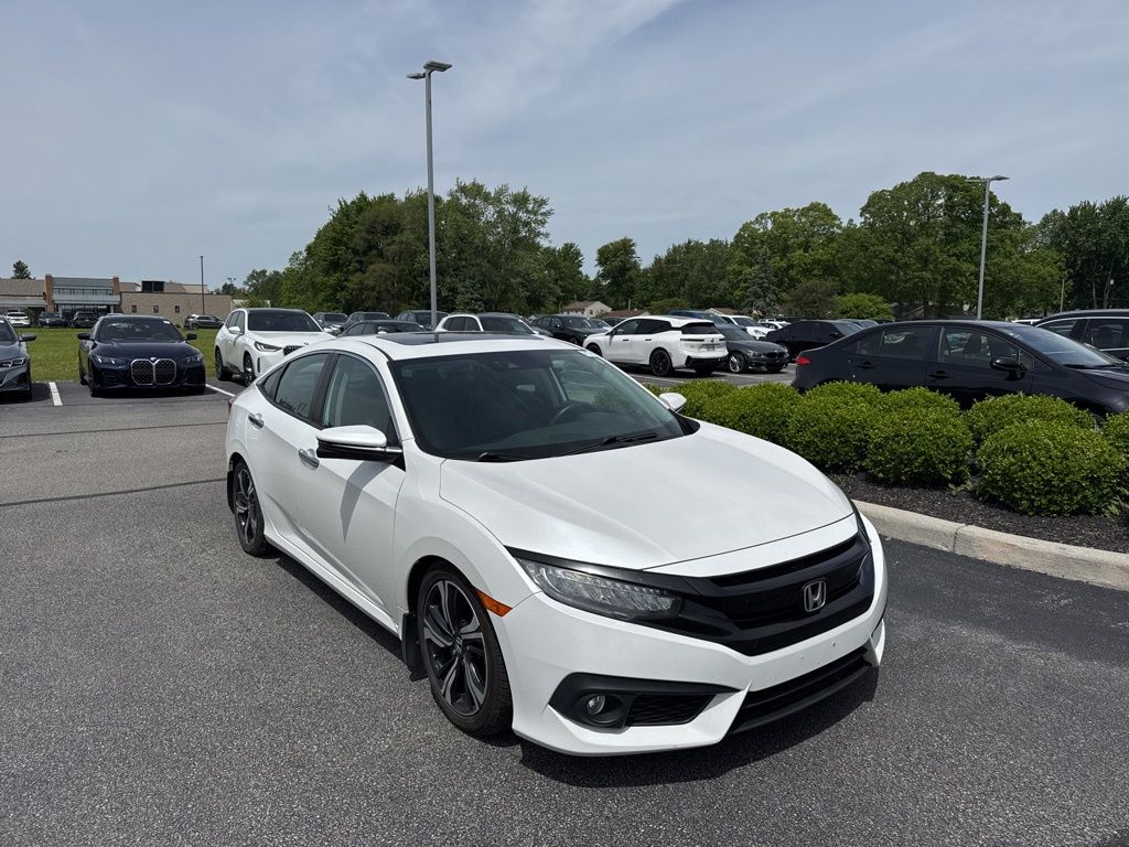 2017 Honda Civic Touring CVT's photo