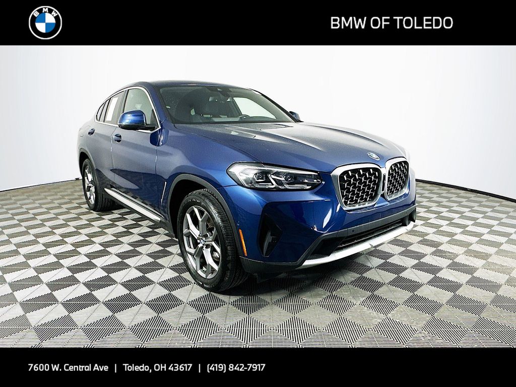 2025 BMW X4 SUV 