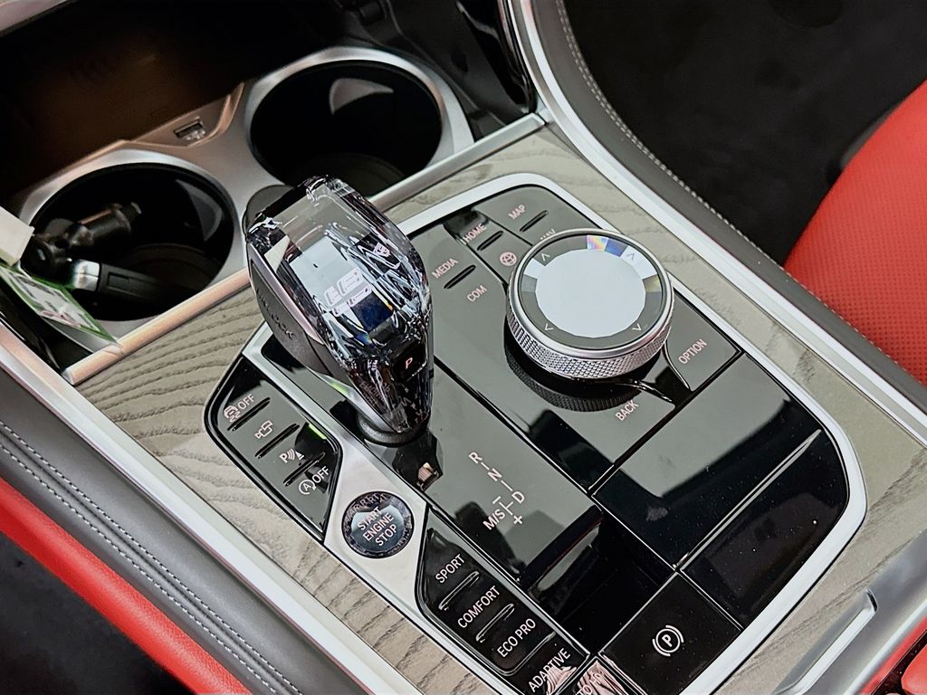 2026 BMW 8 Series 840i - Photo 20