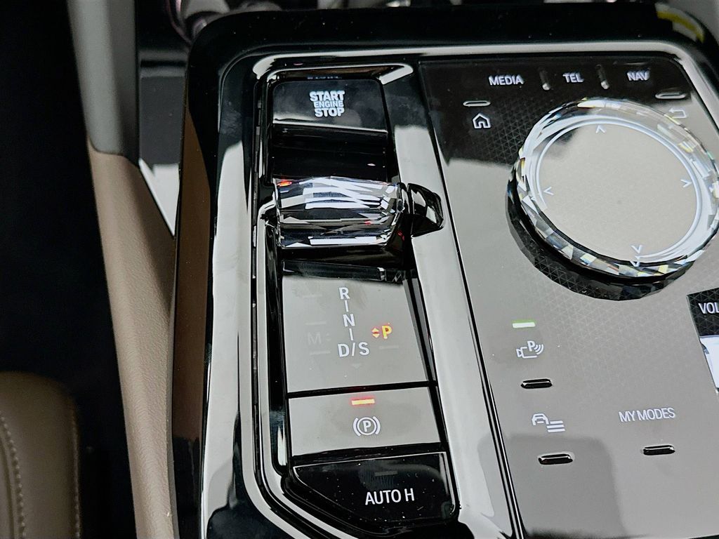 2026 BMW 5 Series 530i - Photo 20
