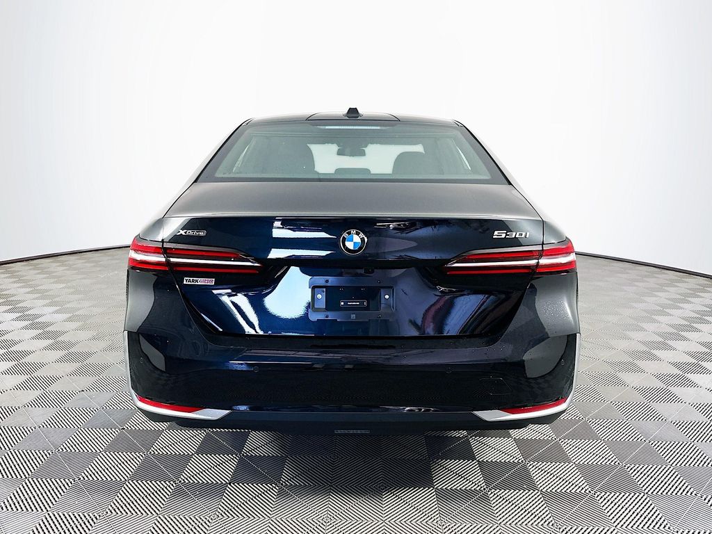 2026 BMW 5 Series 530i - Photo 7