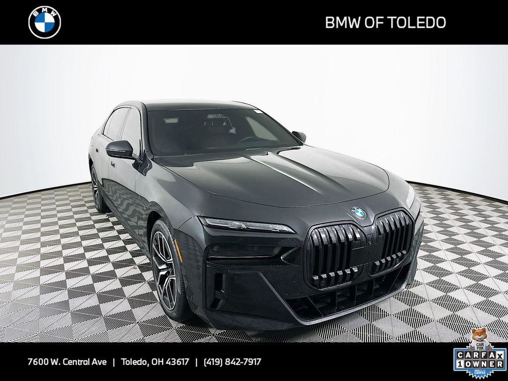2023 BMW 7 Series 760i's photo