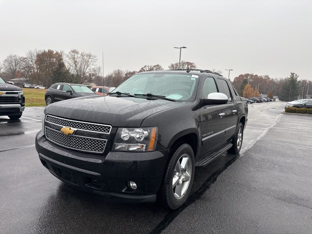 Used 2013 Chevrolet Avalanche LTZ Black Diamond Truck Crew Cab