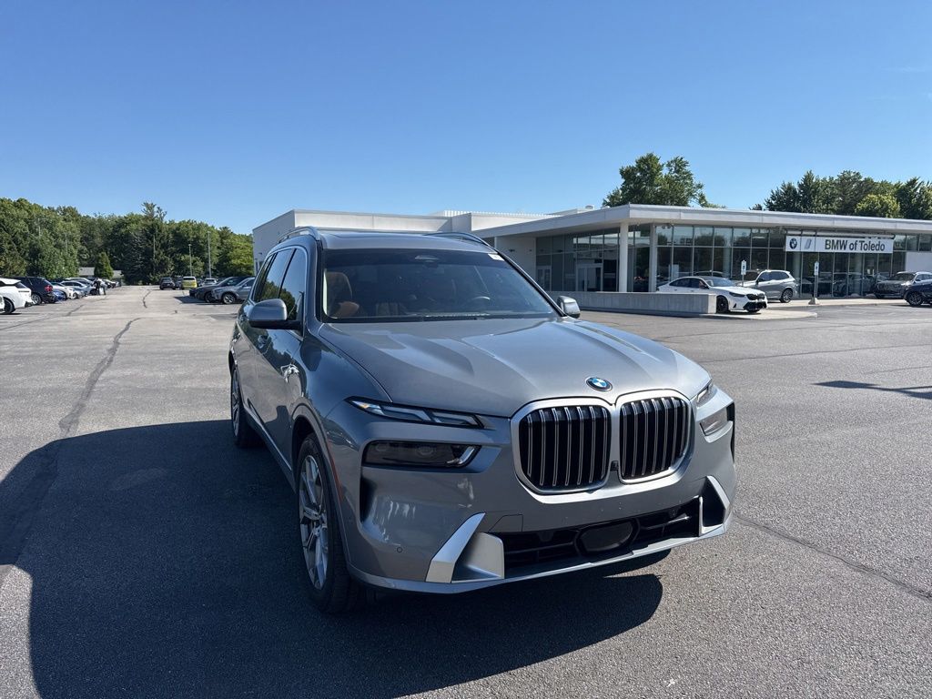 2024 BMW X7 SUV 