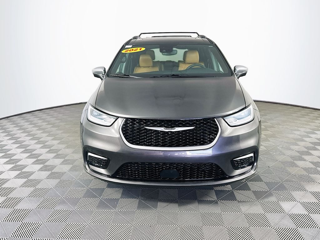 Used 2021 Chrysler Pacifica Pinnacle Van Passenger Van