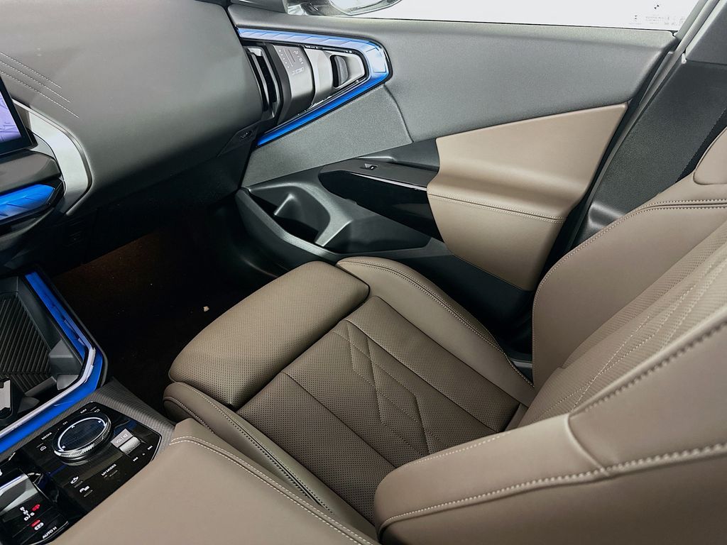 2026 BMW X3 30 - Photo 27