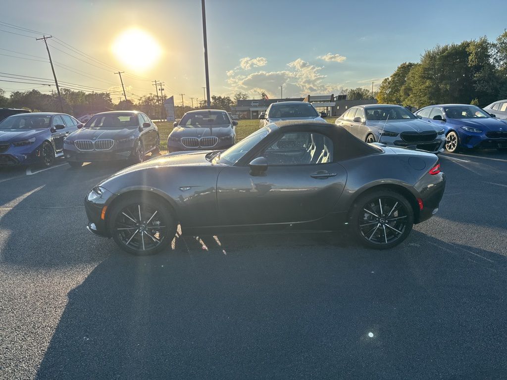 2024 Mazda MX-5 Miata Miata Grand Touring photo 4