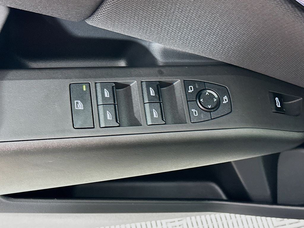 2025 BMW X3 30 - Photo 21