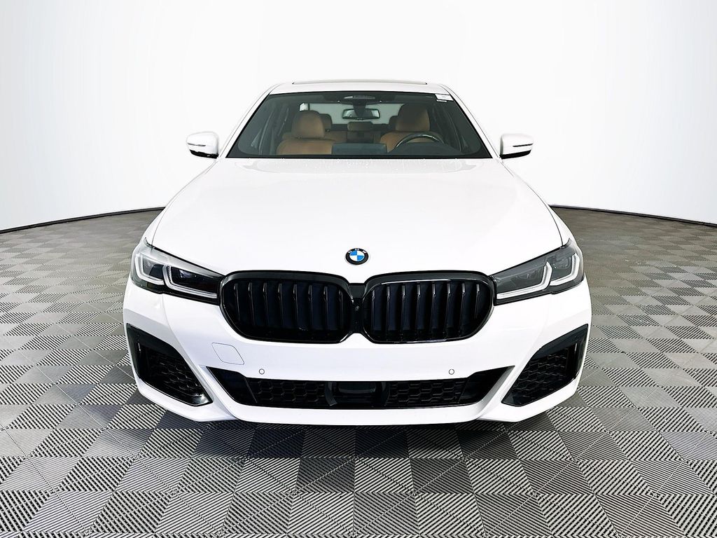 2023 Bmw M550i xDrive photo 2