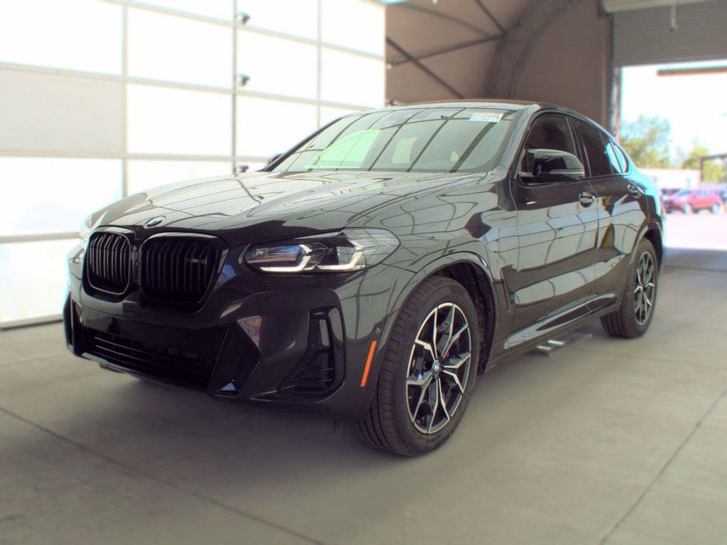 2025 BMW X4 M40i's photo