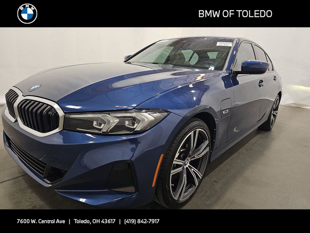 2023 BMW 3 Series 330e