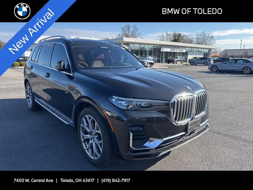 2022 BMW X7 SUV 