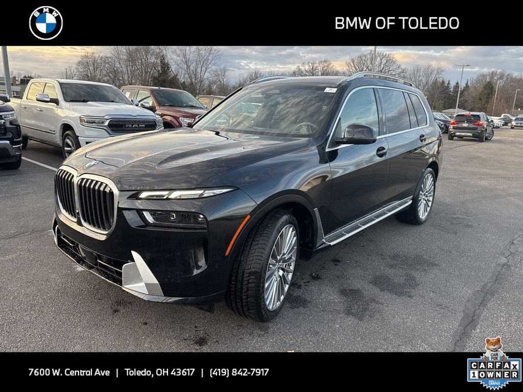 2024 BMW X7 40i's photo