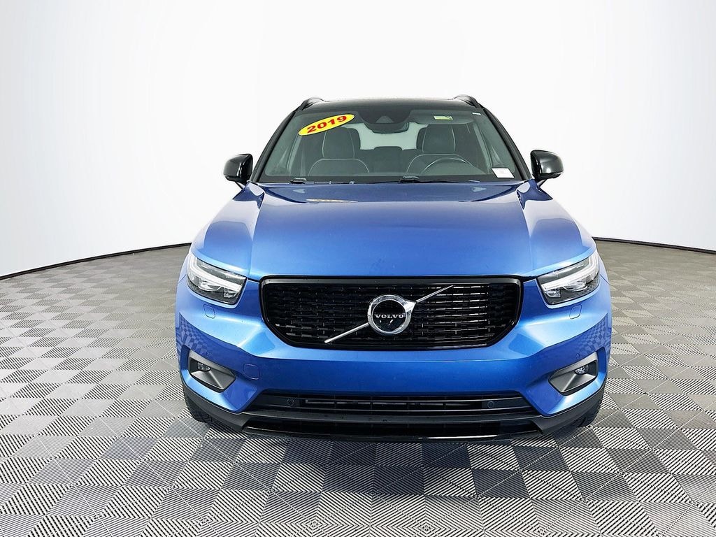 Used 2019 Volvo XC40 T5 R-Design SUV