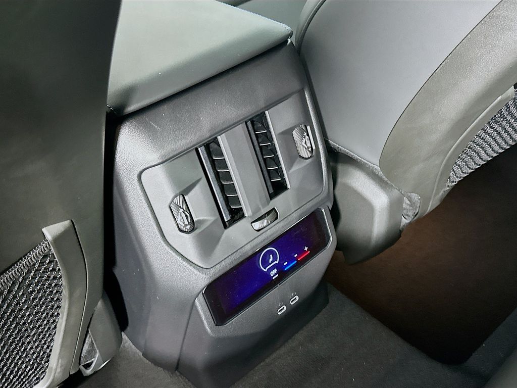 2025 BMW X3 30 - Photo 30