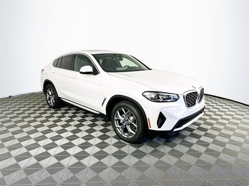 Used 2024 BMW X4 30i with VIN 5UX33DT02R9X41006 for sale in Toledo, OH