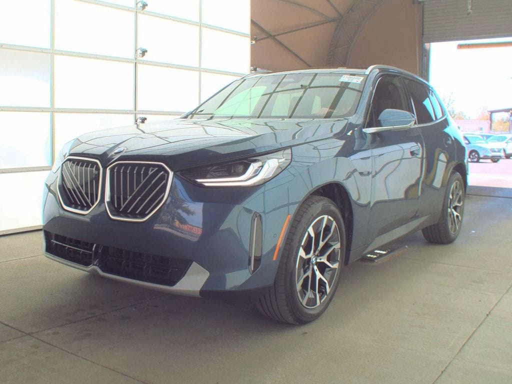 2025 BMW X3 30 XDRIVE's photo