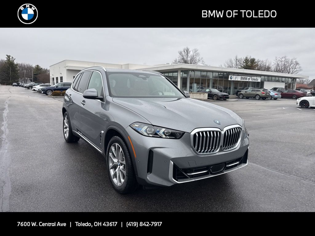 2026 BMW X5 M50i's photo