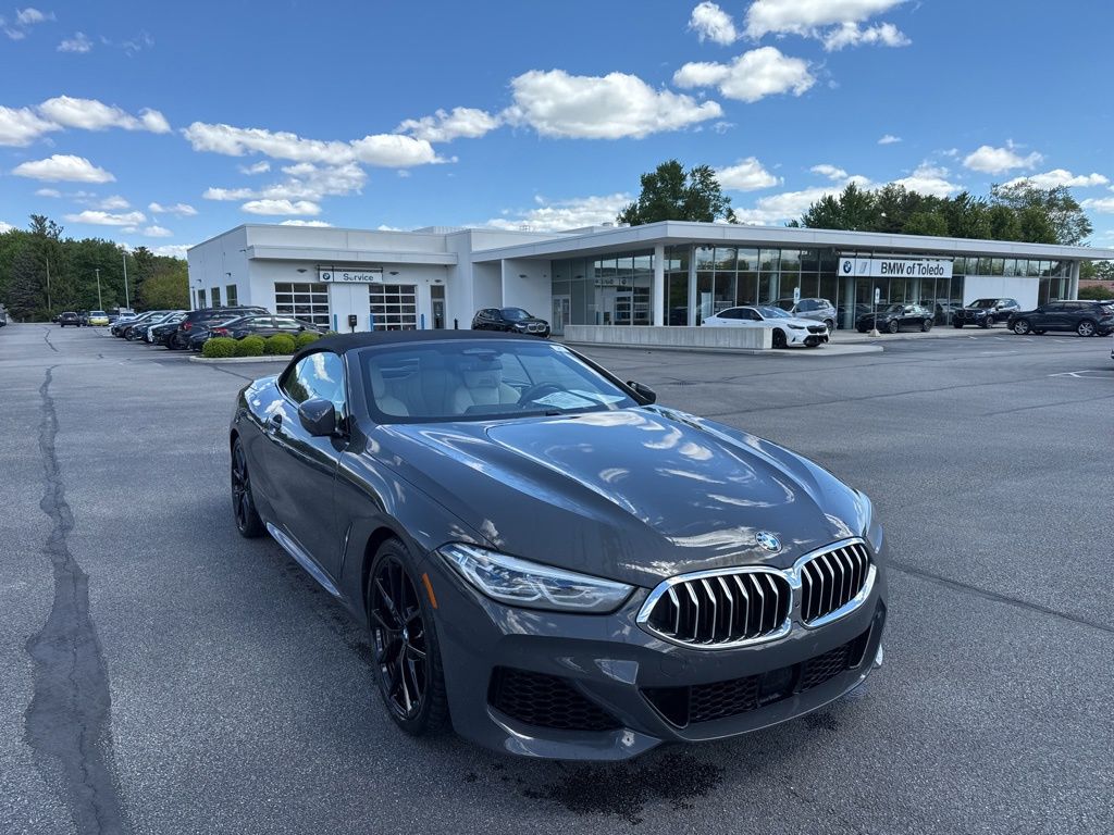 2022 BMW 8 Series 840i xDrive Convertible's photo