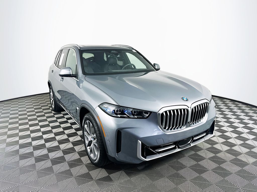 Used 2025 BMW X5 40i with VIN 5UX23EU05S9W38264 for sale in Toledo, OH
