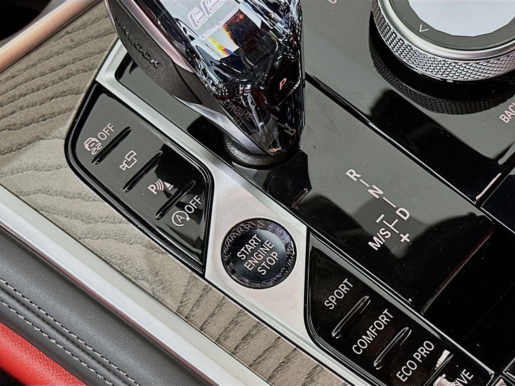 2026 BMW 8 Series 840i - Photo 17