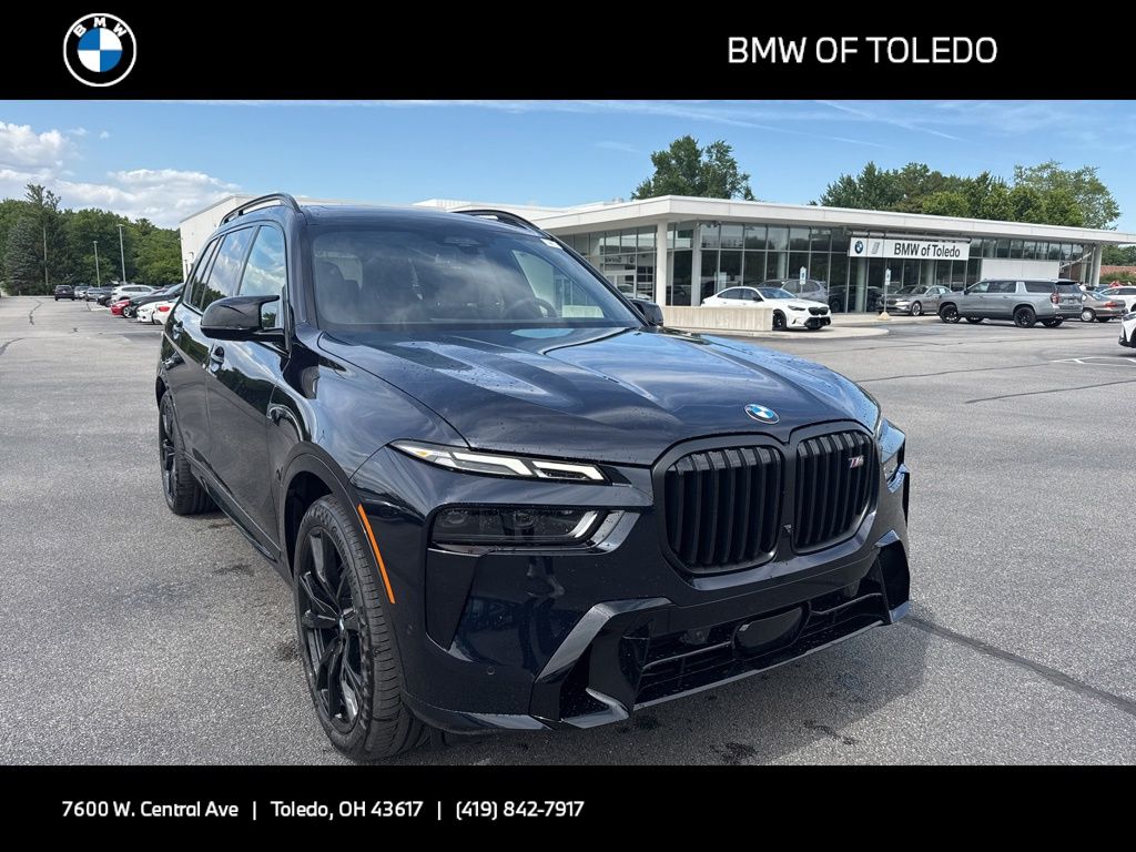 2027 BMW X7 M60i's photo