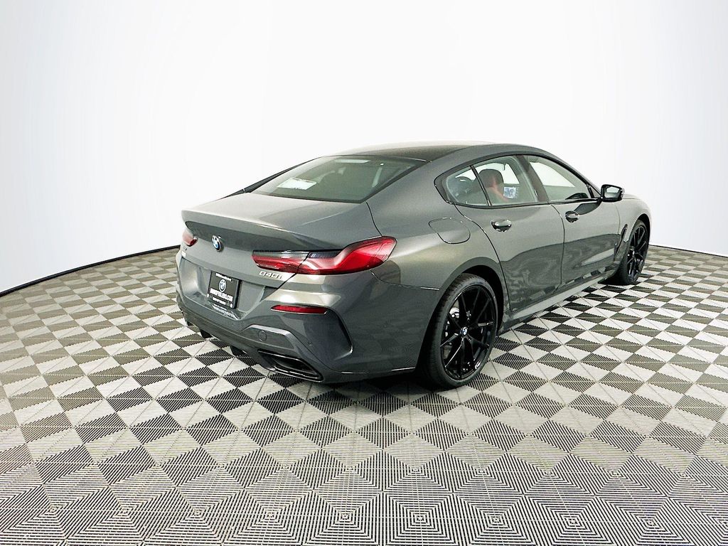 2026 BMW 8 Series 840i - Photo 8