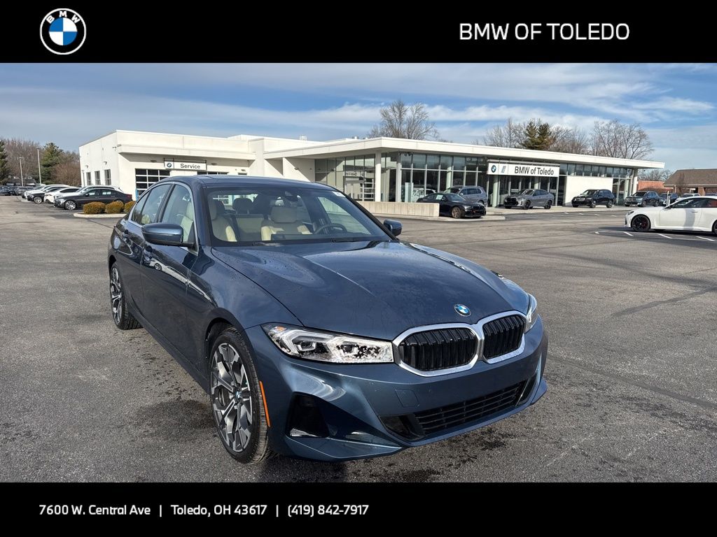 2026 BMW 3 Series 330i's photo