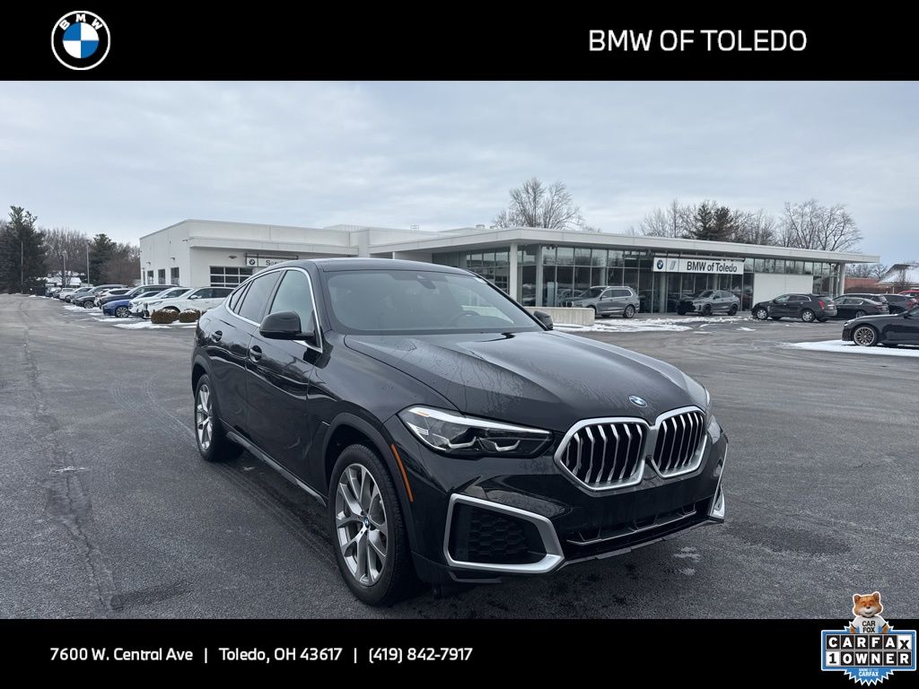 2023 BMW X6 40i's photo