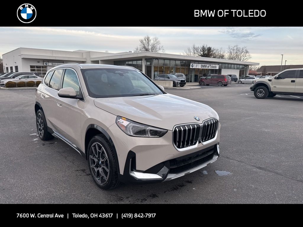 2026 BMW X1 28i's photo