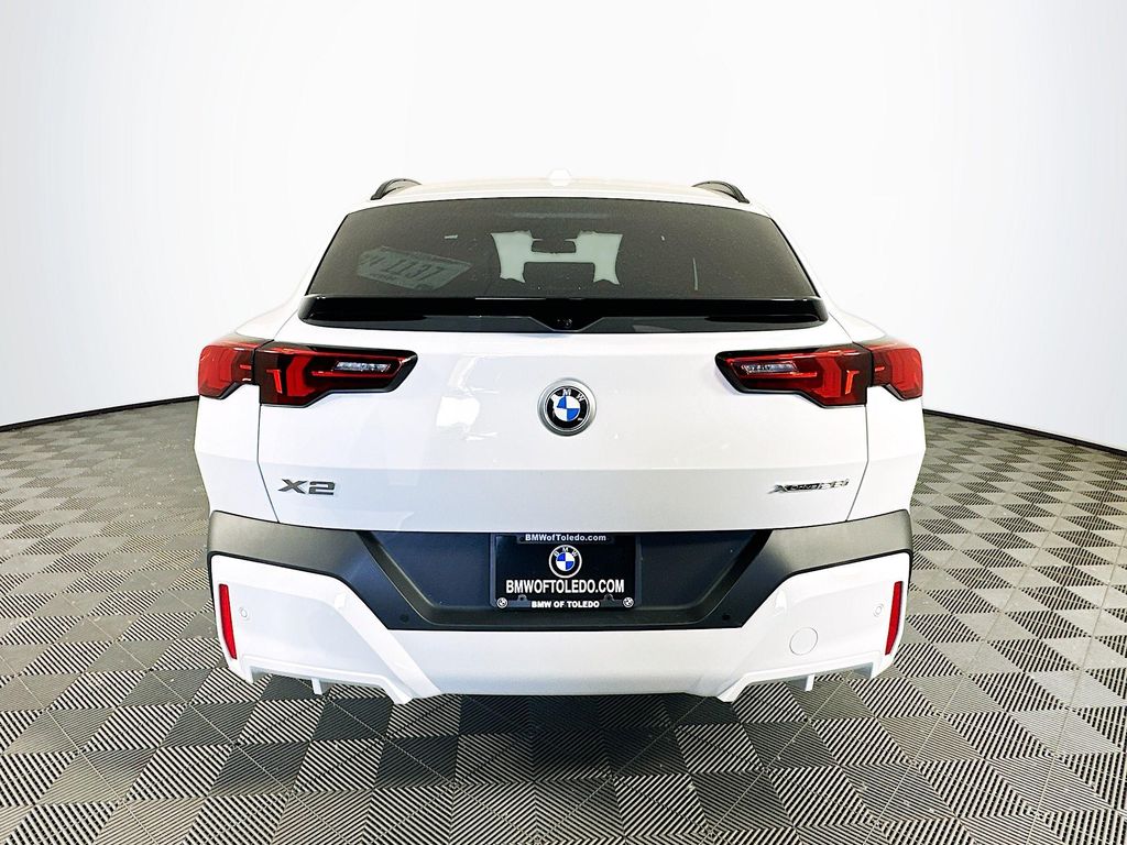 2025 BMW X2 28i - Photo 7