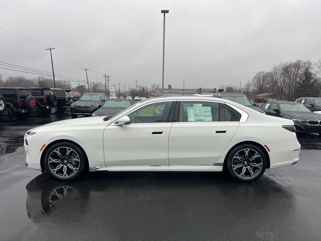 Used 2024 BMW i7 Base with VIN WBY53EJ00RCR48692 for sale in Toledo, OH