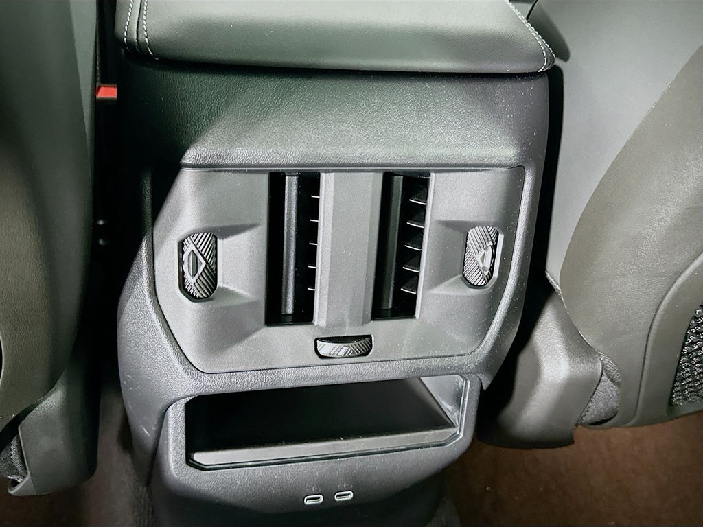 2025 BMW X3 30 - Photo 31