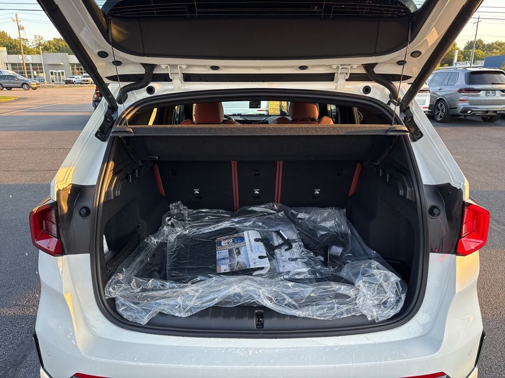 2026 BMW X1 28i - Photo 18
