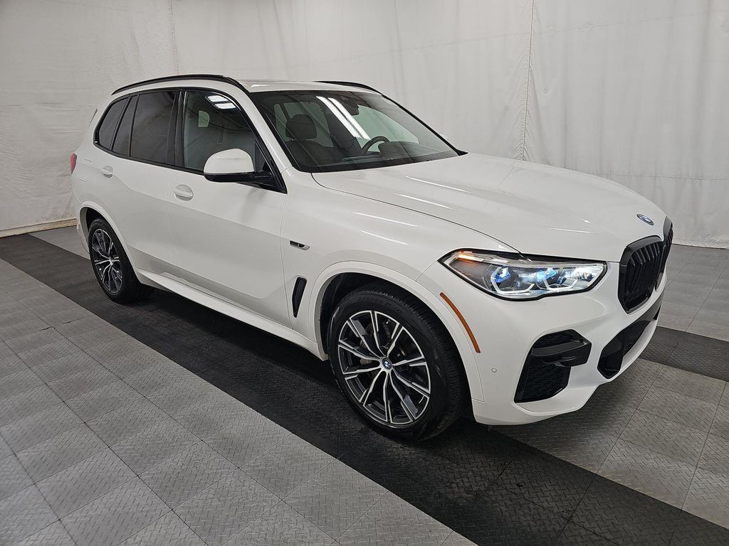 2023 Bmw X5 xDrive45e photo 3
