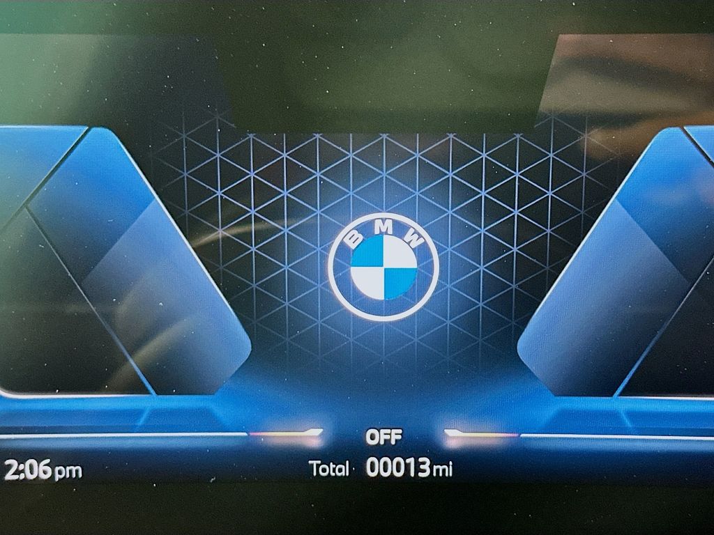 2026 BMW X1 28i - Photo 14