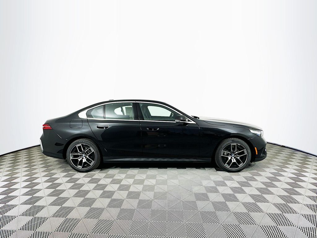 2026 BMW 5 Series 530i - Photo 9